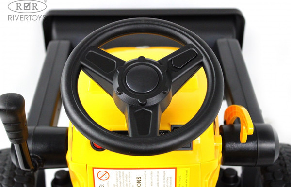 Детский автомобиль RiverToys Трактор-погрузчик / T333TT