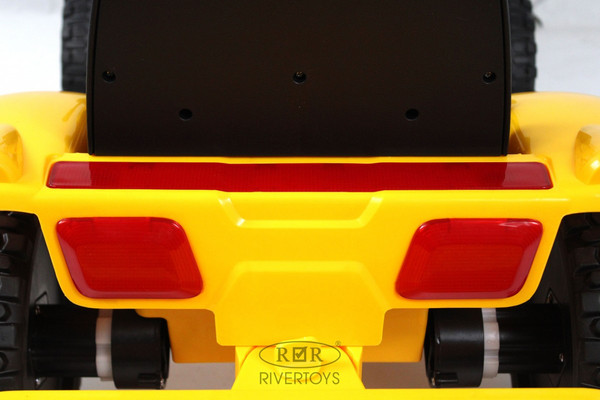 Детский автомобиль RiverToys Трактор-погрузчик / T333TT