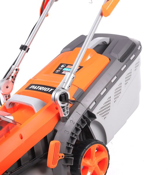 Газонокосилка аккумуляторная PATRIOT CM4010XL