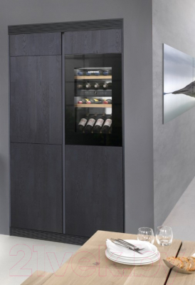 Встраиваемый винный шкаф Liebherr EWTgb 1683
