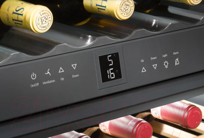 Встраиваемый винный шкаф Liebherr EWTgb 1683