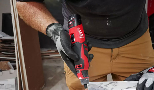 Прямая шлифовальная машина Milwaukee M12 BLROT-0 / 4933493591