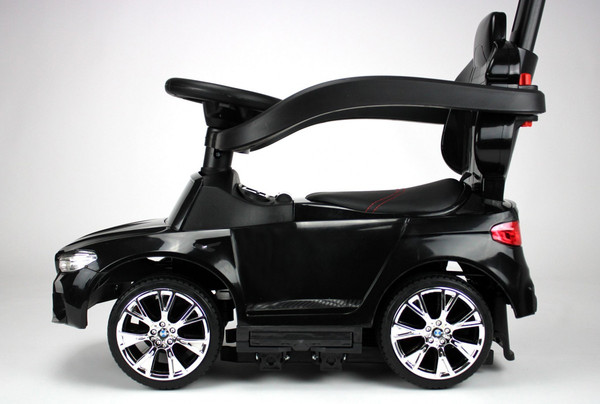 Качалка-каталка RiverToys BMW M5 / A999MP-H