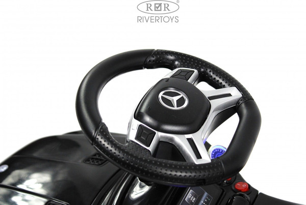 Каталка детская RiverToys Mercedes-Benz GL63 / A888AA