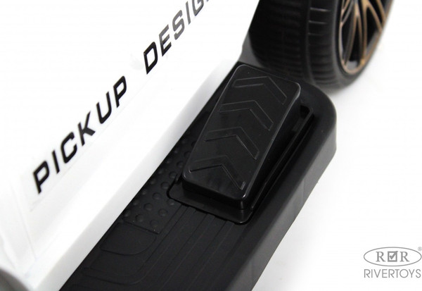 Детский автомобиль RiverToys G008GG-A