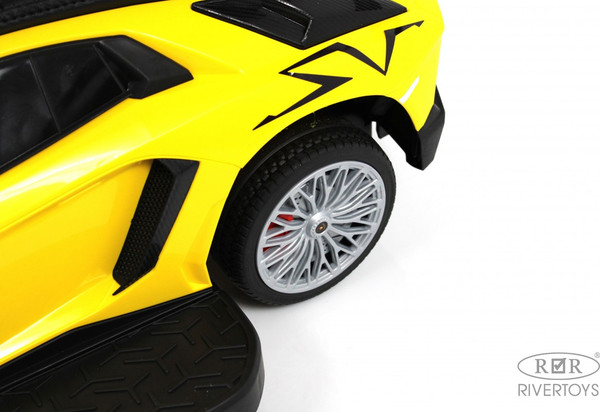 Каталка детская RiverToys M555MM-H