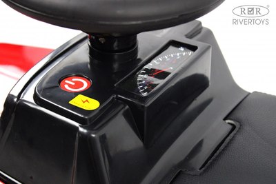 Каталка детская RiverToys Mercedes-AMG 300S / G300GG