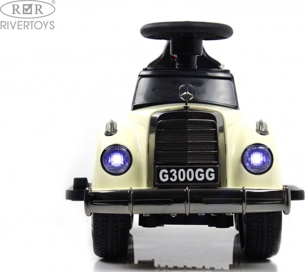 Детский автомобиль RiverToys Mercedes-AMG 300S / G300GG-D