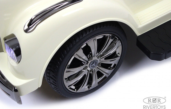 Детский автомобиль RiverToys Mercedes-AMG 300S / G300GG-D