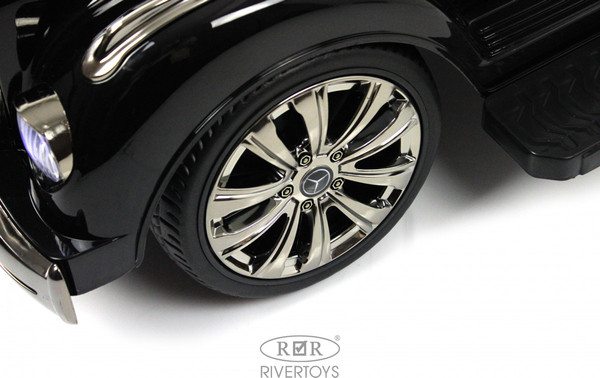Детский автомобиль RiverToys Mercedes-AMG 300S / G300GG-D