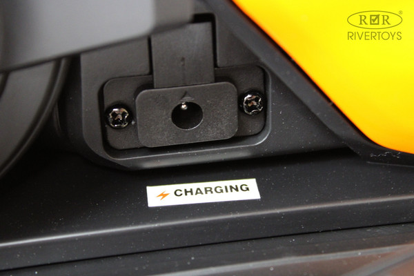 Детский мотоцикл RiverToys K002PX