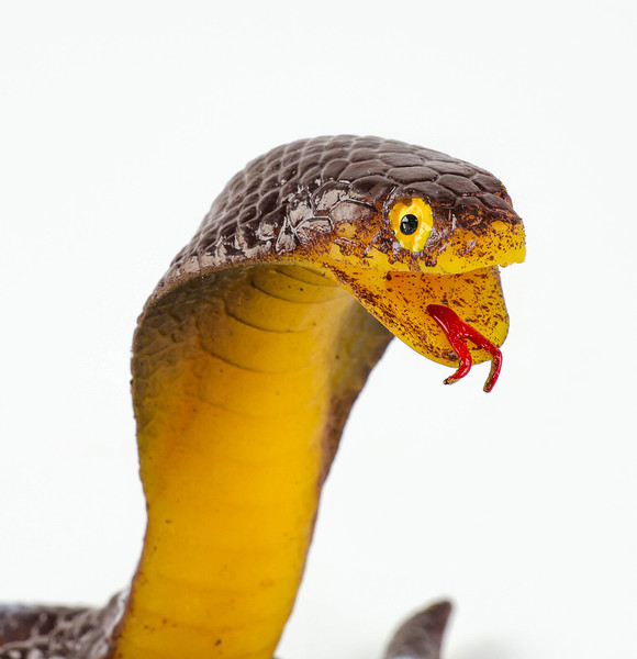 Фигурка игровая Sima-Land Королевская кобра / 10460447