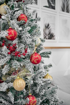 Ель искусственная Royal Christmas Заснеженная / 971210