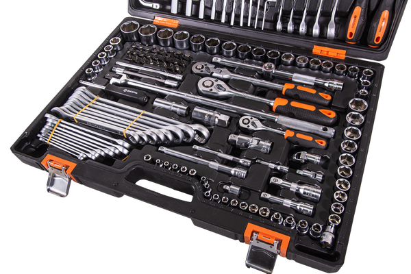 Универсальный набор инструментов Вихрь 73/6/7/13