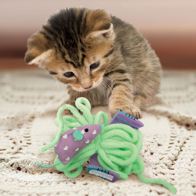 Игрушка для собак KONG Pull-A-Partz Yarnz Assor / 69724