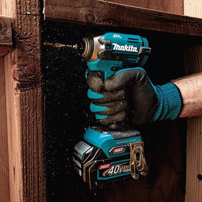 Профессиональный шуруповерт Makita TD003GZ