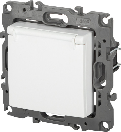Розетка ЭРА Schuko 12-2103-01М / Б0065675