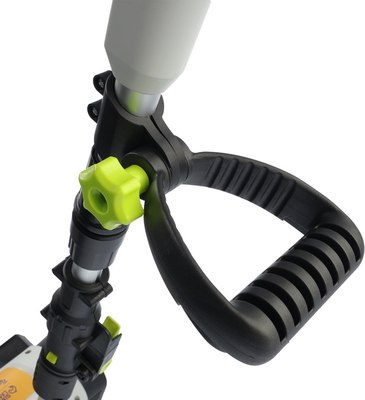 Снегоуборщик аккумуляторный Tundra 10463098