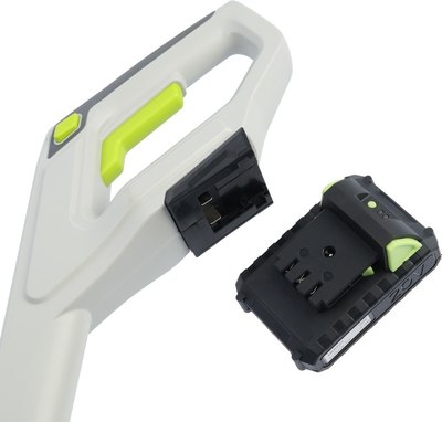 Снегоуборщик аккумуляторный Tundra 10463098