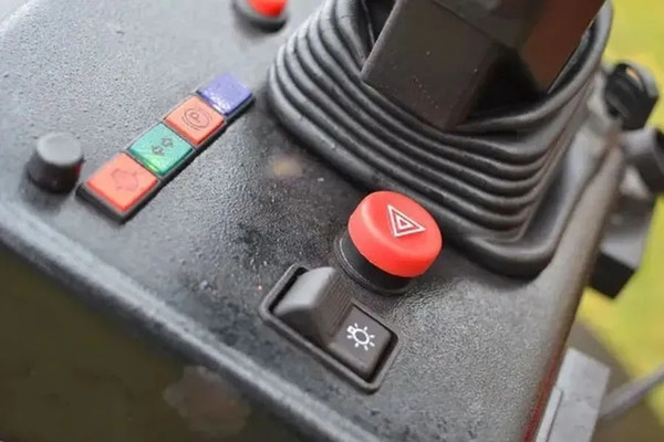 Минитрактор бензиновый МТЗ Беларус 112Н-01 112Н-0000010-01 (Lifan 190FD)