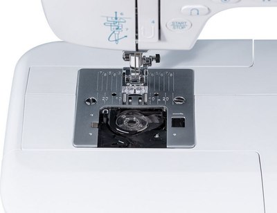 Швейная машина Chayka New Wave 1740