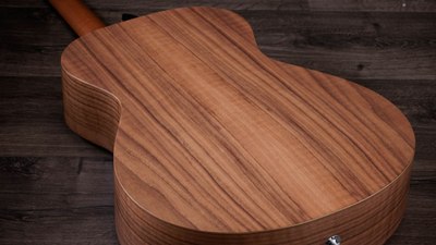 Электроакустическая гитара Taylor Academy 22e Walnut Top