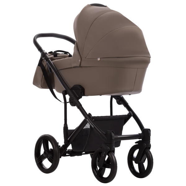 Детская универсальная коляска Bebetto Magnum Light Pro 2 в 1