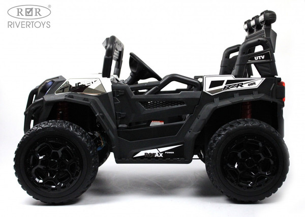 Детский автомобиль RiverToys C111CC