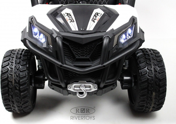 Детский автомобиль RiverToys C111CC