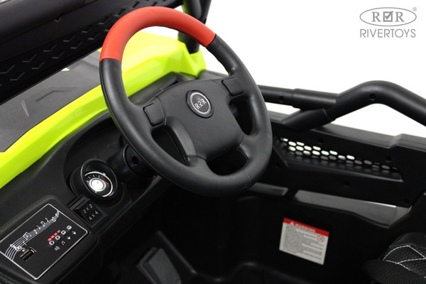 Детский автомобиль RiverToys C111CC