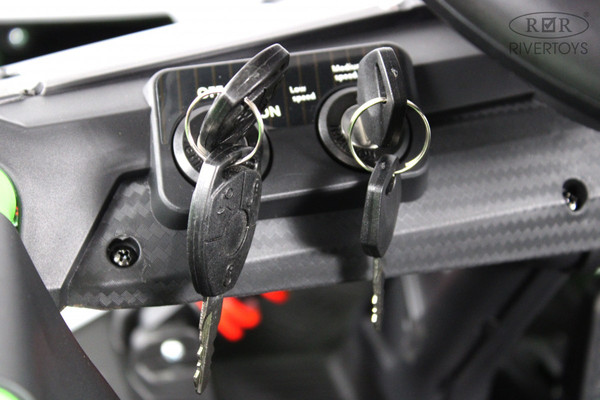 Детский автомобиль RiverToys A999AA