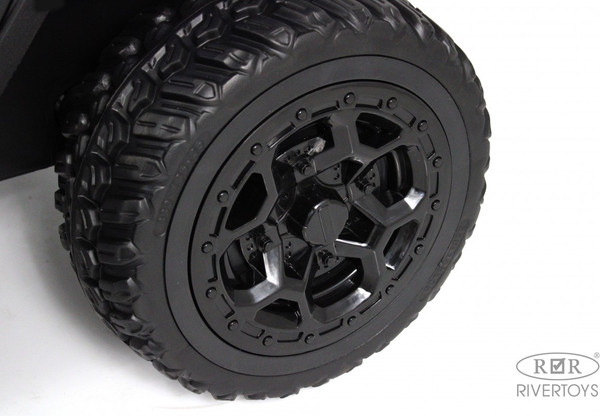 Детский автомобиль RiverToys C555CC