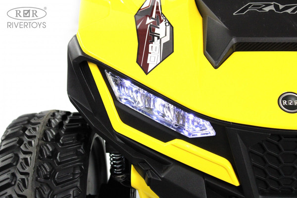 Детский автомобиль RiverToys C555CC