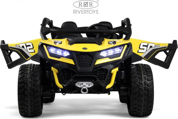 Детский автомобиль RiverToys C555CC