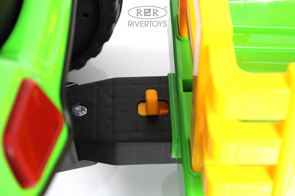 Детский автомобиль RiverToys K111KK