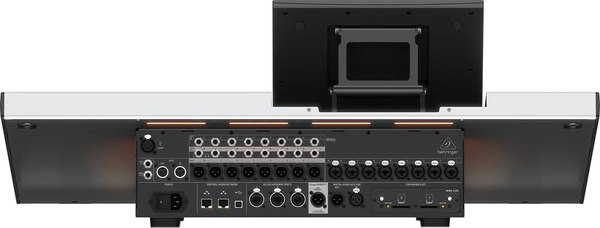 Микшерный пульт Behringer Wing