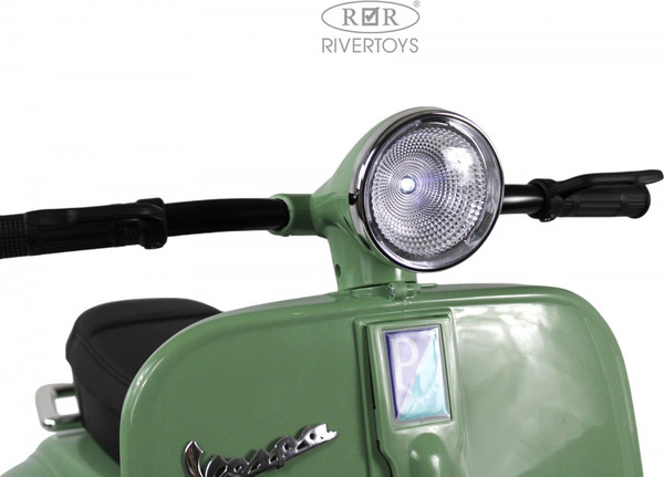 Детский мотоцикл RiverToys Vespa / M888MM
