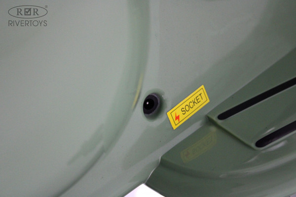 Детский мотоцикл RiverToys Vespa / M888MM