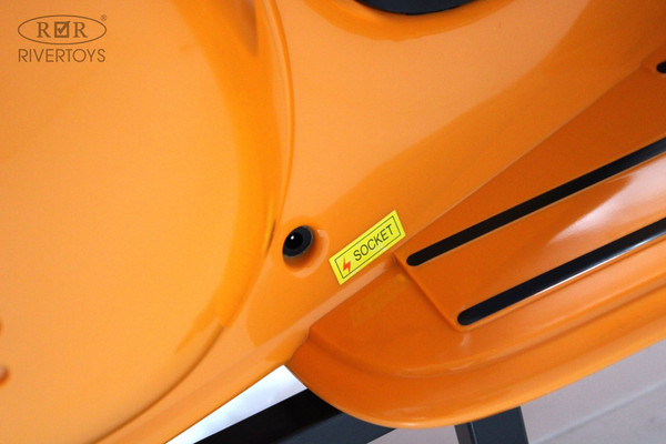 Детский мотоцикл RiverToys Vespa / M888MM