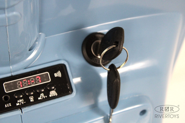 Детский мотоцикл RiverToys Vespa / M888MM