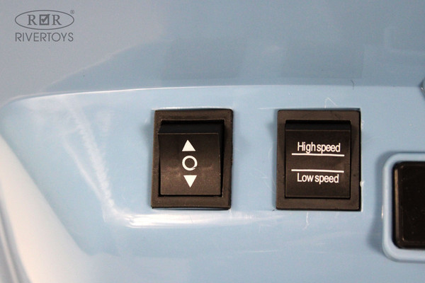 Детский мотоцикл RiverToys Vespa / M888MM