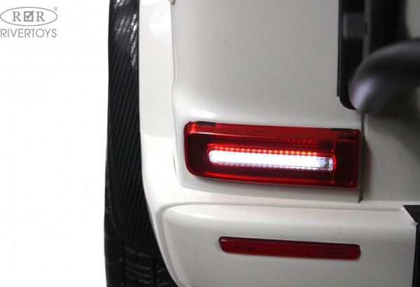 Детский автомобиль RiverToys Mercedes Benz G63 Y777YY