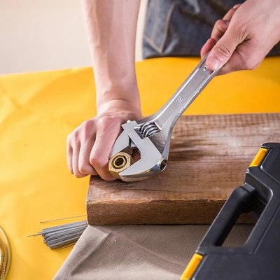 Гаечный ключ Deli EDL012A