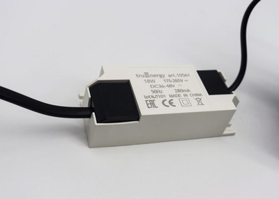 Точечный светильник Truenergy 10561