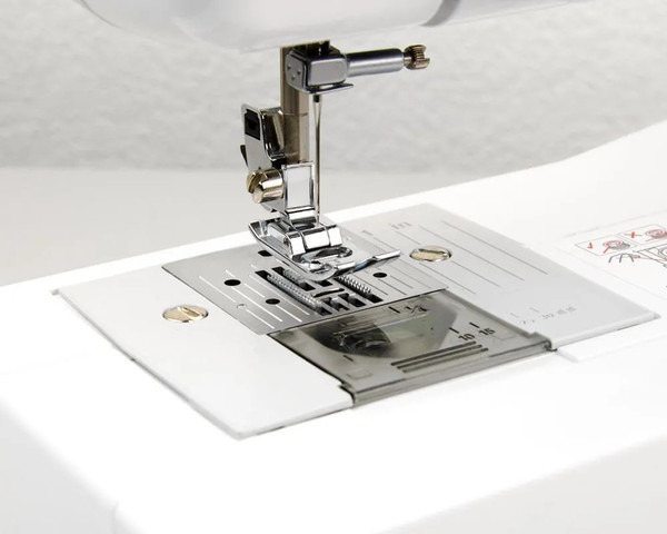 Швейная машина Brother JC14