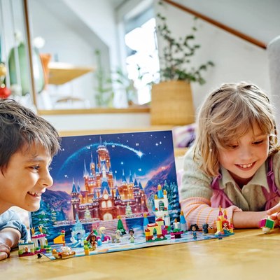 Конструктор Lego Disney Новогодний календарь 43253