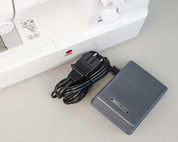 Швейная машина Brother JV1400