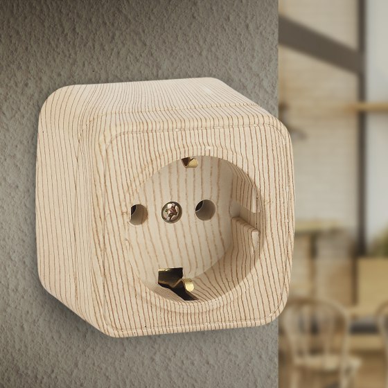 Розетка INTRO Polo 3-202-11 / Б0036108