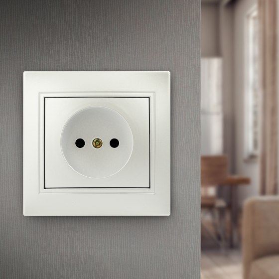 Розетка INTRO Plano 1-201-06 / Б0053869