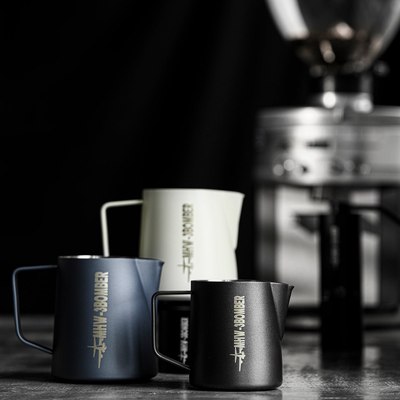 Молочник MHW-3BOMBER 5.0 P5014MB